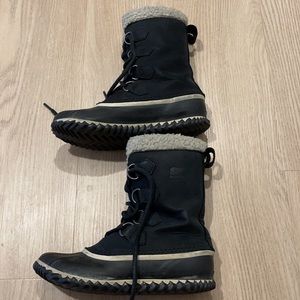 Sorel natural rubber winter boots!